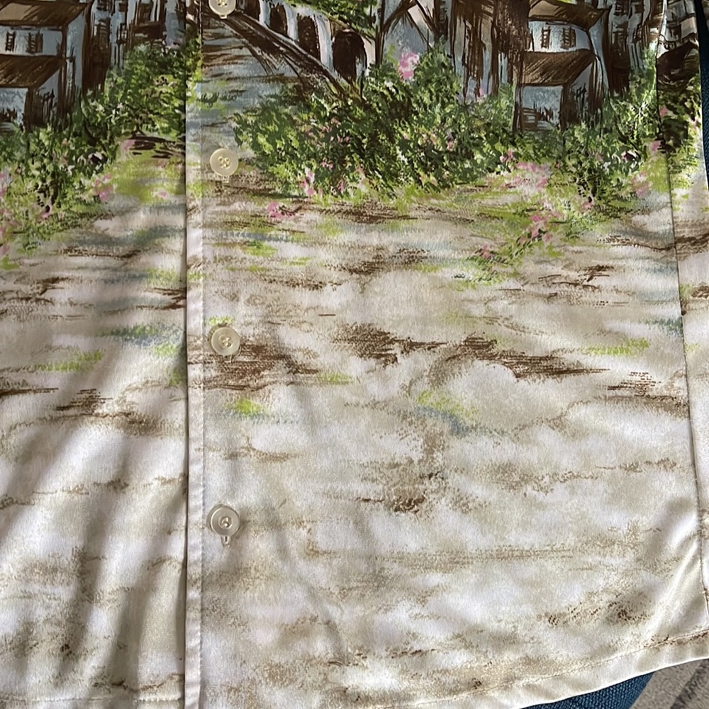Vintage St Germain shirt with European city scape design Rare Find⭐️ - Picture 6 of 9